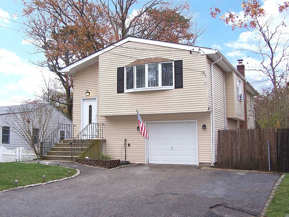 1st image of 115 Alder Dr