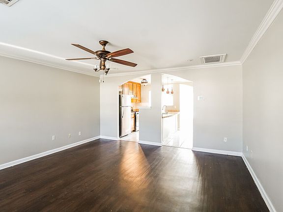 4th image of 406 Tina Hely Ct