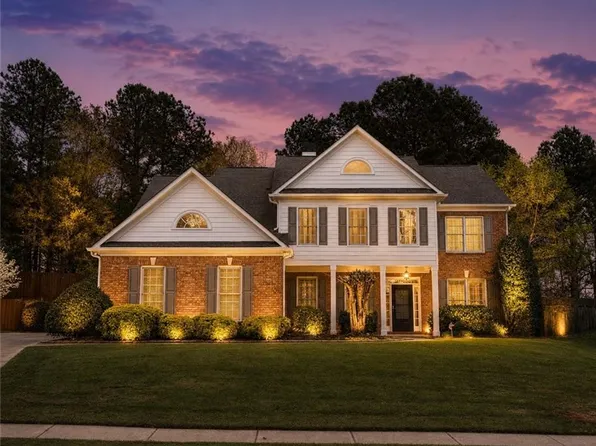 2725 Ivy Hill Dr, Buford, GA 30519