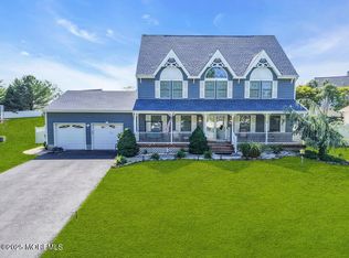 1177 Aster Dr, Toms River, NJ 08753