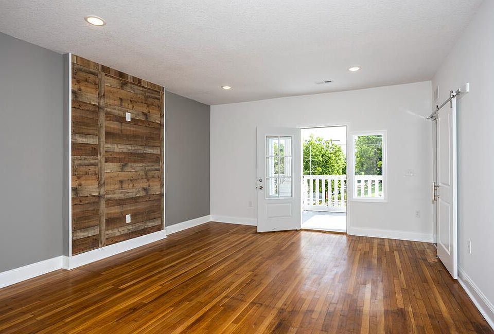 LIVING ROOM WITH BALCONY
