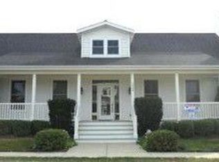 1329 Coneflower Rd, Grayslake, IL 60030