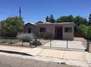 1020 Bellrose Ave NW, Albuquerque, NM 87107