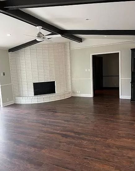 1st image of 606 E Main St