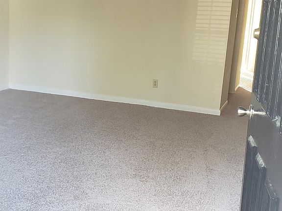 3rd image of 724 International Blvd APT 33