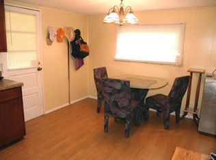 689 W Outer Dr, Oak Ridge, TN 37830