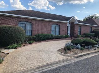 1404 Robbinwood Ct, Longview, TX 75601