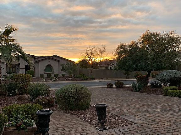 3rd image of 4972 N Madera Cir