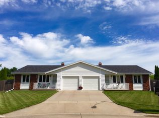 33 Gloria Ct, Appleton, WI 54915