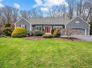 61 Bakewell Ct, Cranston, RI 02921