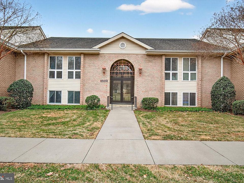1st image of 3240 Gleneagles Dr #102-1C
