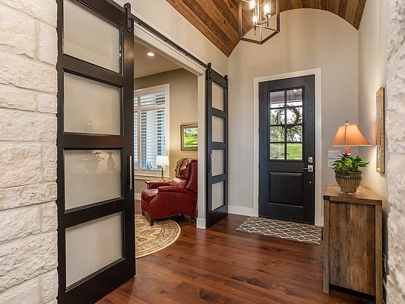 5th image of 4035 Comanche Trace Dr