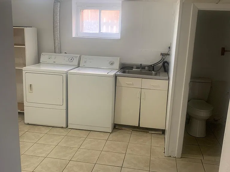 1330 Elm Ave — Photo 13