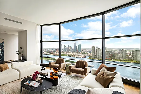 Rented by Zeckendorf Marketing | media 2