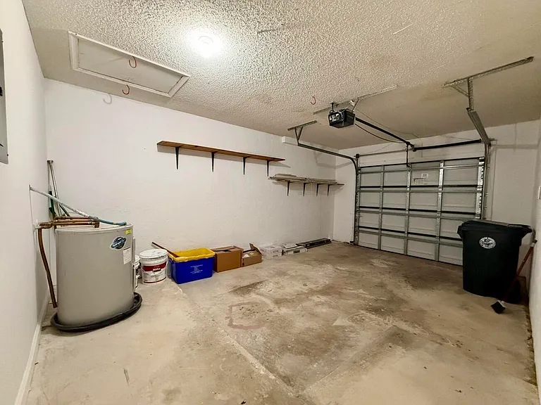 432 Ashwood Pl — Photo 53