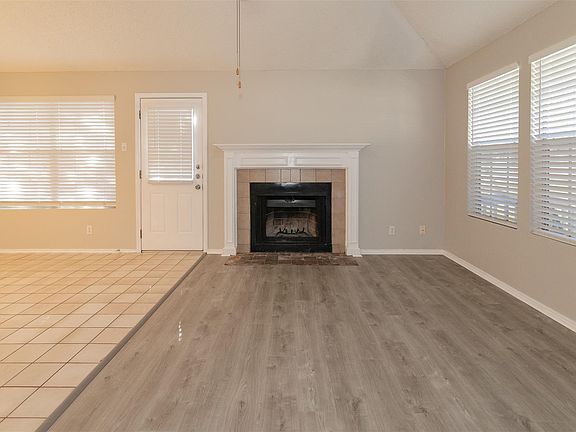 3rd image of 420 Sailmaster St APT B