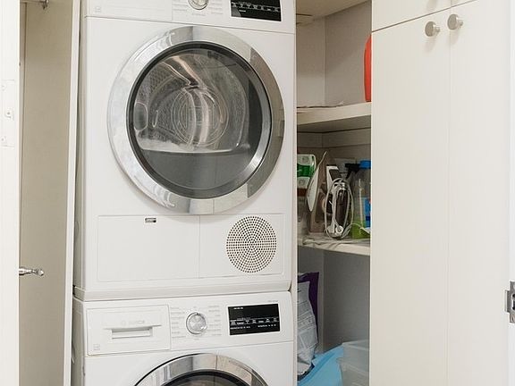 5th image of 155 W 70th St APT 5E