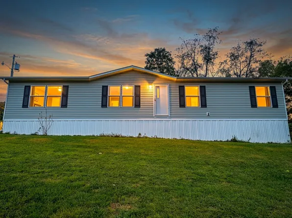 58 Sable Ln, Maidsville, WV 26541