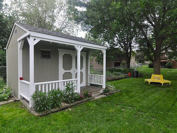 5th image of 3247 Libby Ln