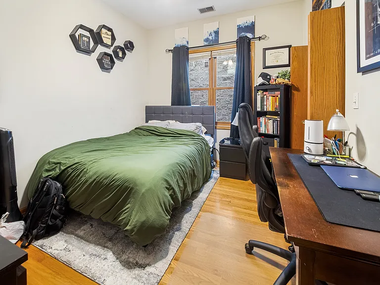 1954 W Diversey Pkwy #3W — Photo 10