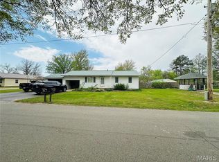 809 S Pollock St, Campbell, MO 63933
