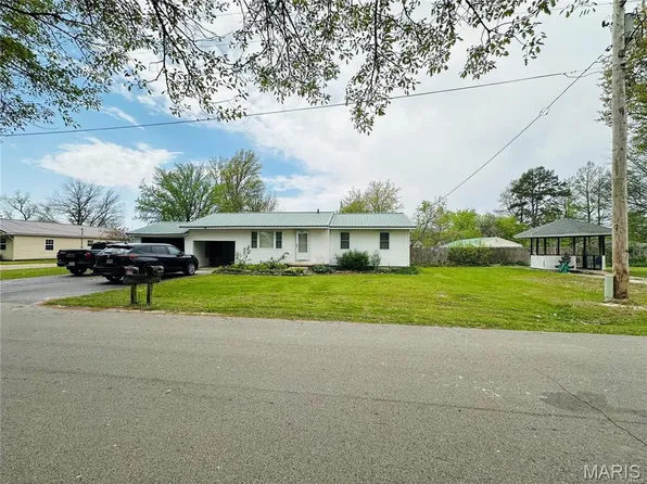 809 S Pollock St, Campbell, MO 63933