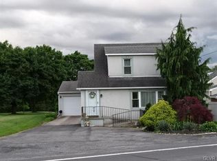 4726 Kernsville Rd, Orefield, PA 18069