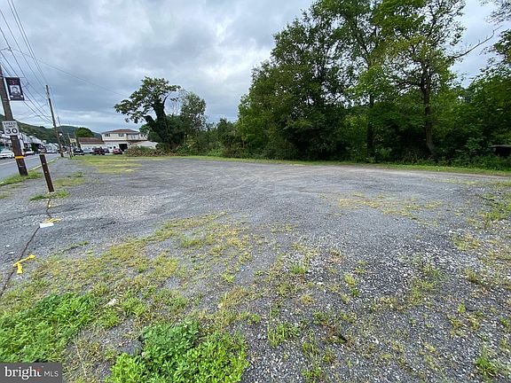 2nd image of 0 E Bacon St