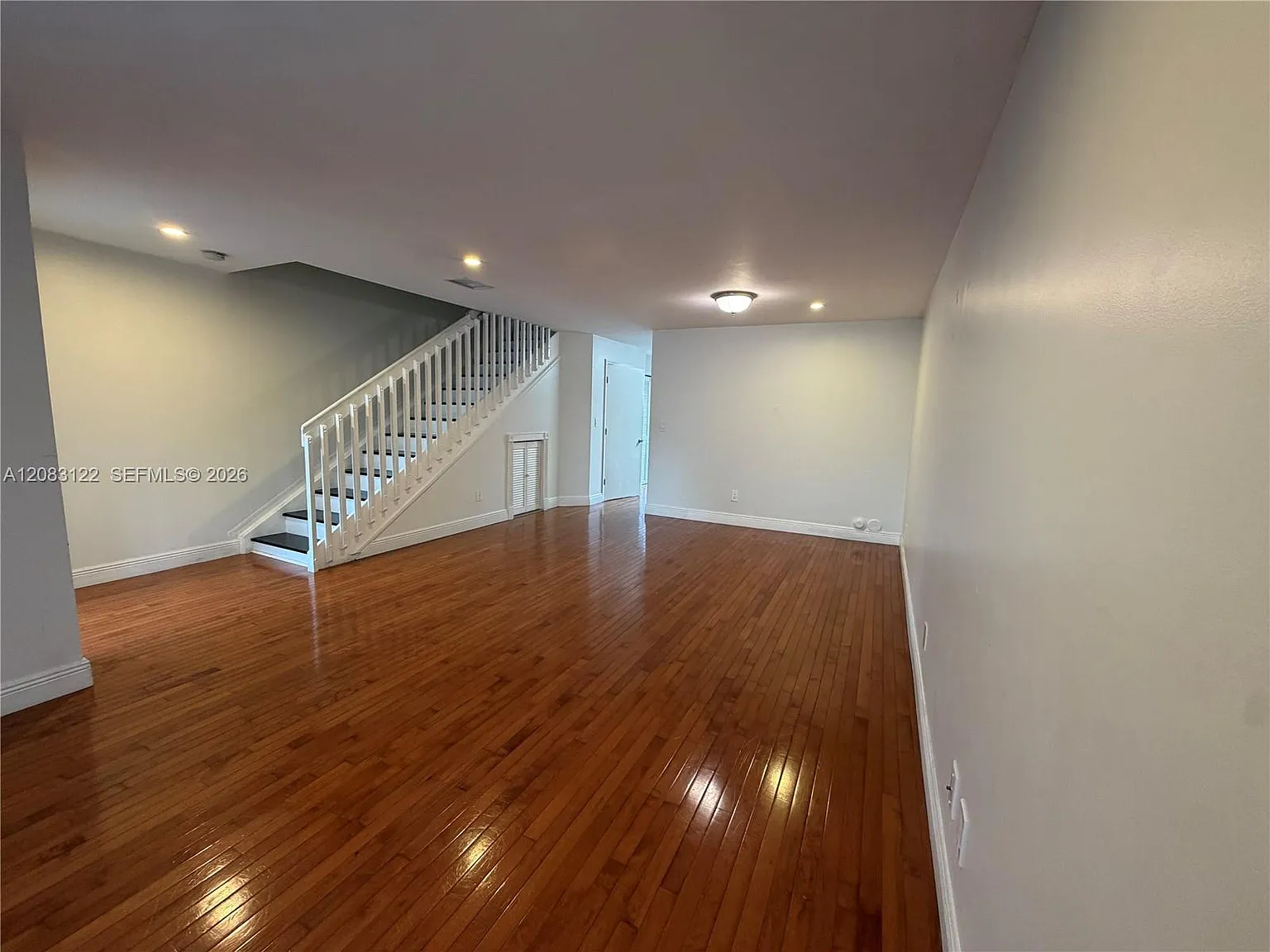 Park Place At Kings Meado — Photo 2