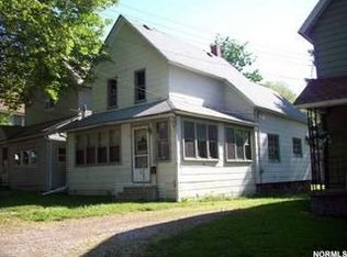 438 Lake Shore Ct, Conneaut, OH 44030