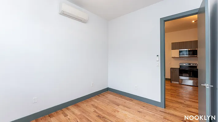 Rented by Nooklyn NYC LLC | media 24