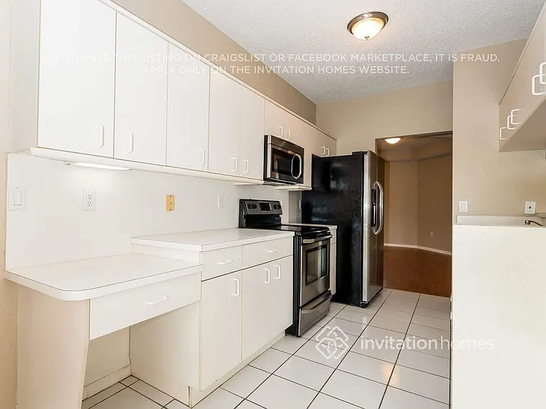 9191 SW 212th Ter — Photo 5