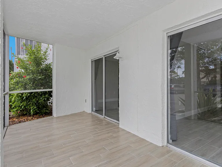 4910 38th Way S #111 — Photo 30