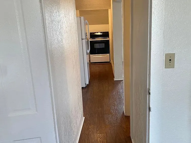 404 S Marion St — Photo 13