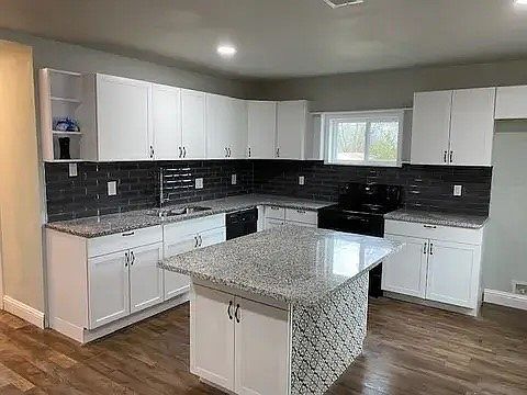 4th image of 221 Braz St