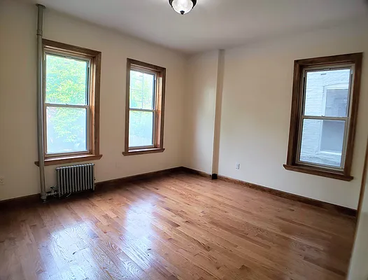Rented by Compass | media 25
