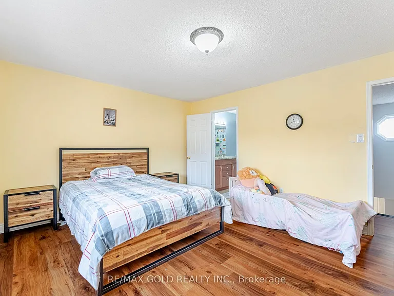 5352 Bushelgrove Cir — Photo 15