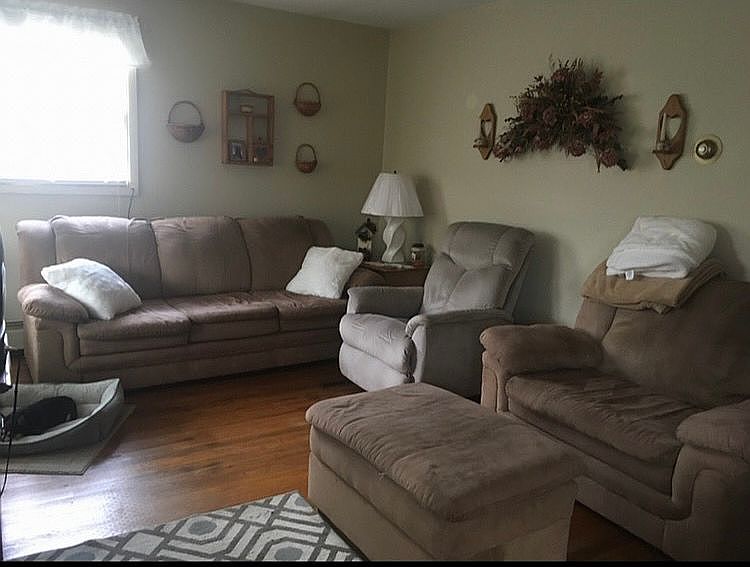 1st image of 221 S Craig Ave