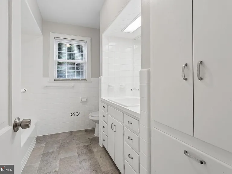 127 Bell Ave — Photo 11