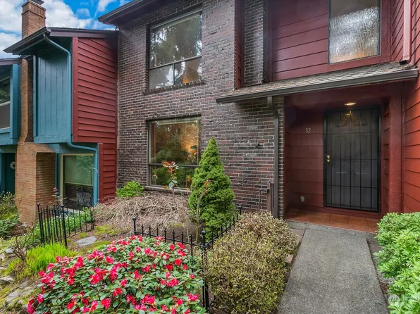 1035 156th Avenue NE #32, Bellevue, WA 98007
