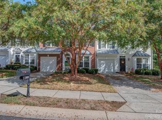 1884 Lookout Ln, Gastonia, NC 28054