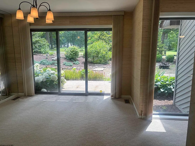 104 Lakeview Dr — Photo 9
