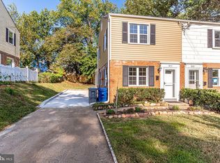 5812 Fifer Dr, Alexandria, VA 22303