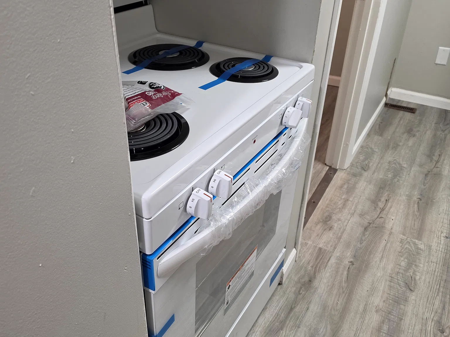1 bed, 1.0 bath, $800 — Photo 3