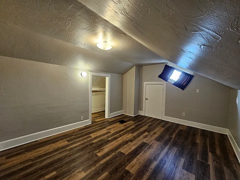 1114 Pine St #1114 — Photo 10