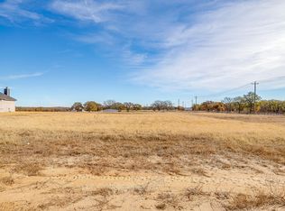 100 Prairie Winds Dr, Poolville, TX 76487