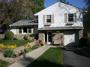 272 Albion Rd, Lincoln, RI 02865