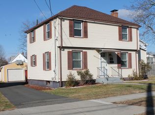 96 Frisbie St, Middletown, CT 06457