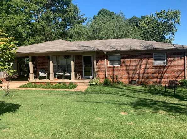 107 Thomas St, Athens, AL 35611