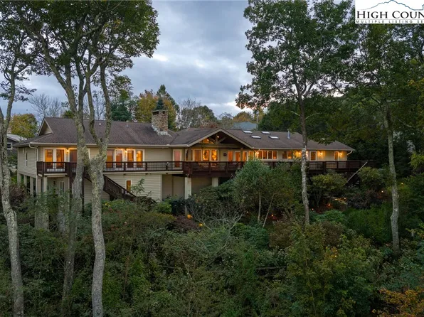400 Rambling Road, Blowing Rock, NC 28605